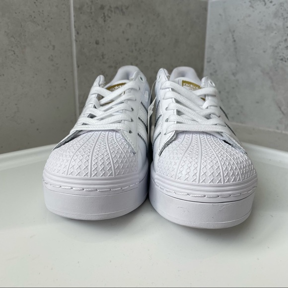 SOLD Adidas Women's Superstar Bold Sneaker Size 5.5 - Picture 4 of 15